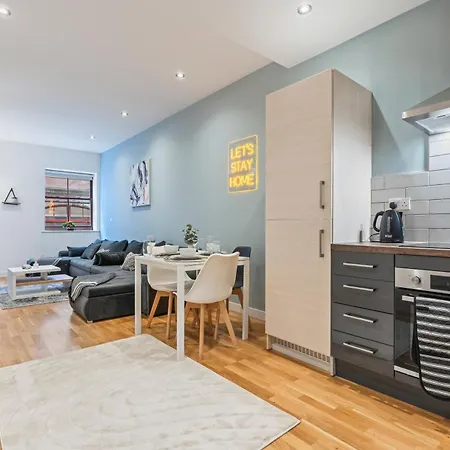 Centre Spacious 2 Bedroom Leeds (West Yorkshire)