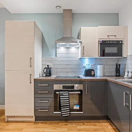 Centre Spacious 2 Bedroom Leeds (West Yorkshire)