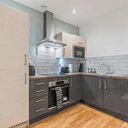 Centre Spacious 2 Bedroom Leeds (West Yorkshire)