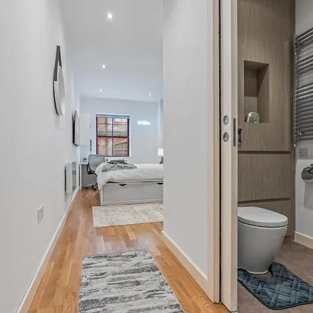 Apartment Centre Spacious 2 Bedroom Leeds (West Yorkshire)