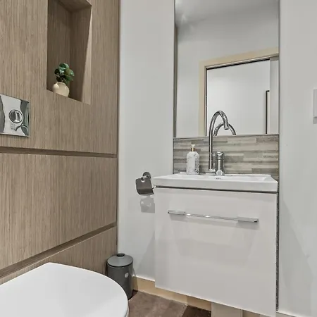 Centre Spacious 2 Bedroom Leeds (West Yorkshire)