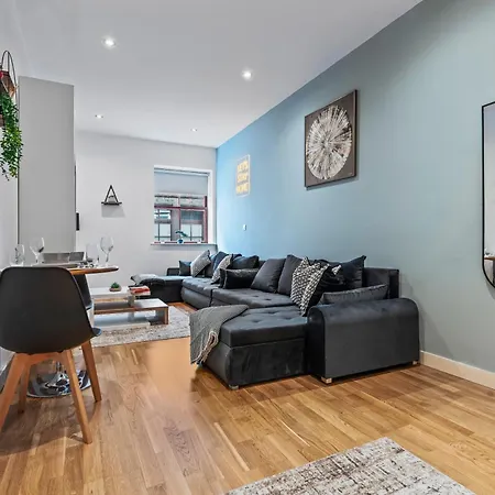 Centre Spacious 2 Bedroom * Leeds (West Yorkshire)