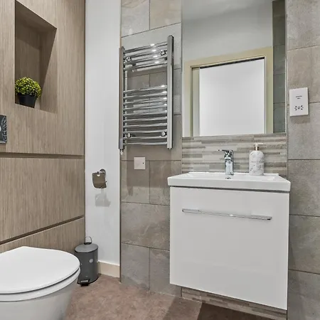 Centre Spacious 2 Bedroom Apartment Leeds (West Yorkshire)